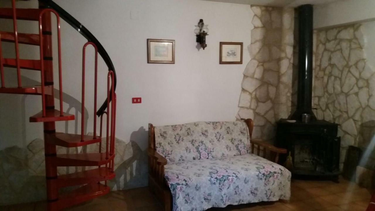 Casa Con Giardino Villa Pescasseroli Buitenkant foto